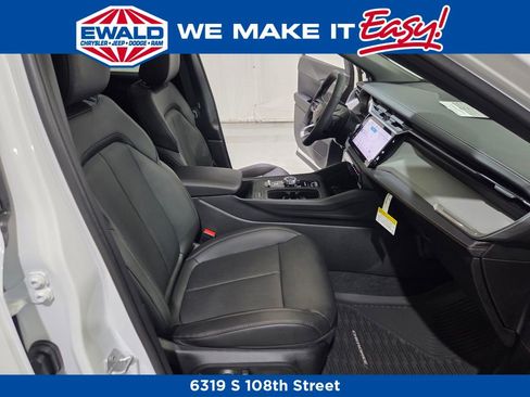 New 2026 Jeep Cherokee Limited AWD/4WD image 14