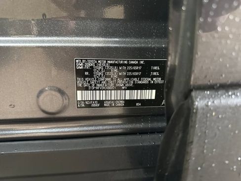 Used 2024 Toyota RAV4 XLE w/ Convenience Package AWD/4WD image 18
