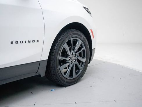 Used 2022 Chevrolet Equinox RS FWD image 19