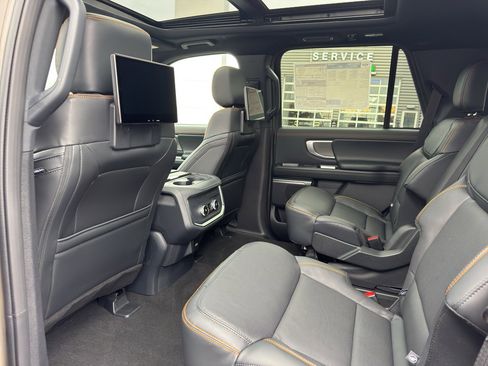 New 2026 Ford Expedition Tremor image 9