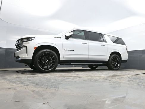 Used 2023 Chevrolet Suburban High Country w/ Max Trailering Package AWD/4WD image 36
