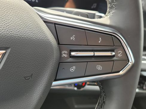 New 2026 Chevrolet Equinox LT w/ Convenience Package II FWD image 23