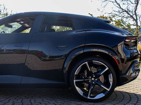 Certified 2025 Ferrari Purosangue image 26