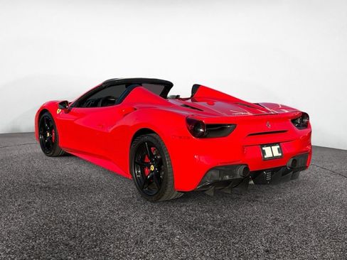 Used 2017 Ferrari 488 Spider image 3