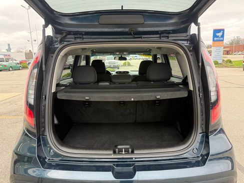Used 2017 Kia Soul + image 18