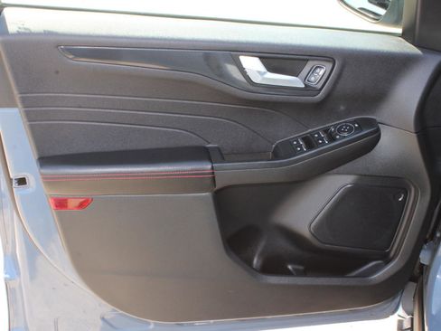 Used 2024 Ford Escape ST-Line w/ Tech Pack #1 image 18