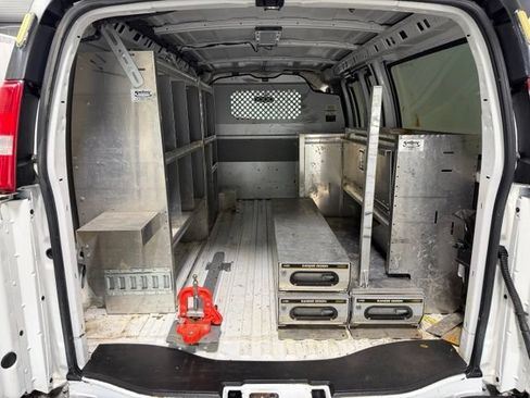 Used 2020 Chevrolet Express 2500 w/ Driver Convenience Package RWD image 9