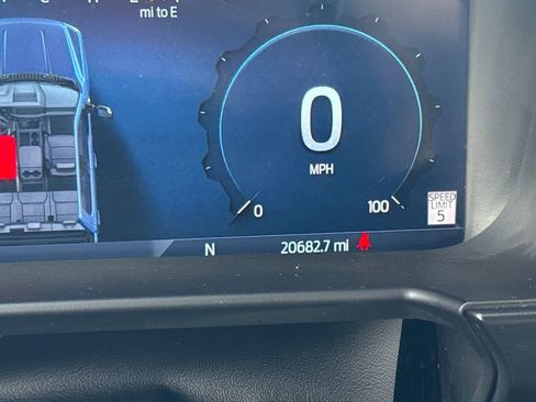 Used 2025 Ford F250 Platinum image 40