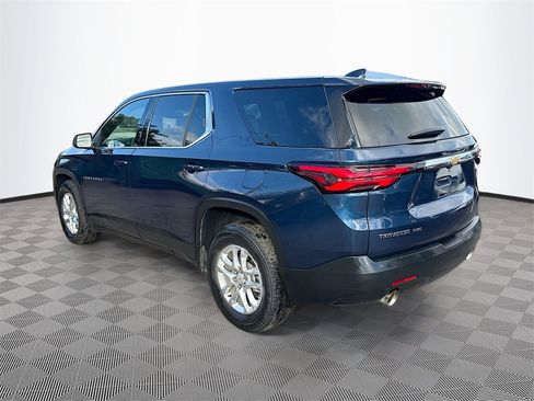 Used 2022 Chevrolet Traverse LS image 8