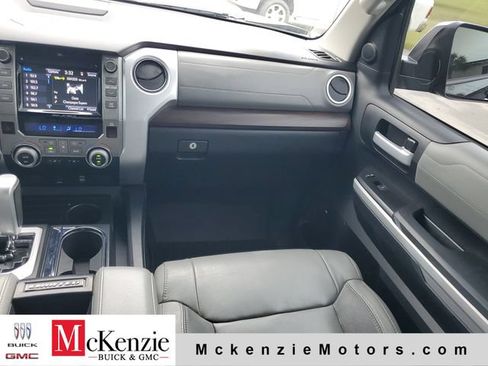 Used 2018 Toyota Tundra Limited w/ Limited Premium Package AWD/4WD image 29