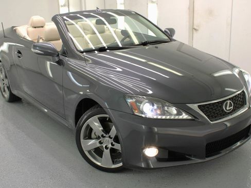 Used 2011 Lexus IS 250C image 37