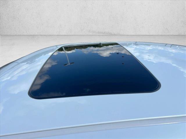 Used 2016 Dodge Challenger SRT Hellcat RWD image 21