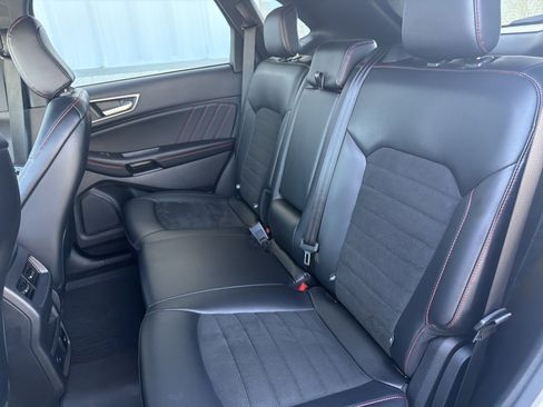 Used 2023 Ford Edge ST-Line AWD/4WD image 25