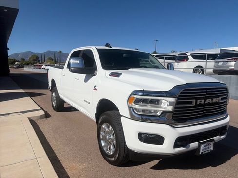 Used 2024 RAM 2500 Laramie AWD/4WD image 3