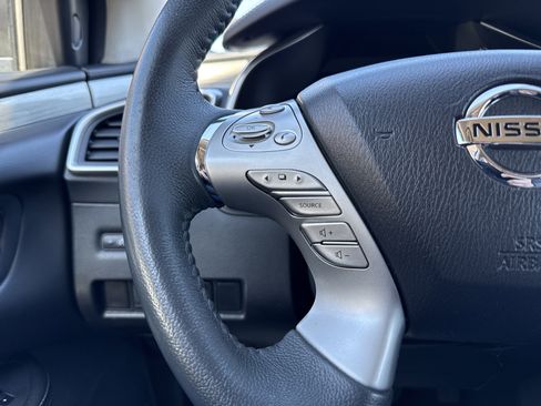 Used 2018 Nissan Murano SV image 18