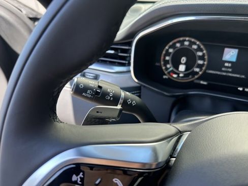 New 2026 Jaguar F-PACE R-Dynamic S image 20