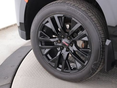 Used 2022 GMC Yukon SLT w/ Max Trailering Package AWD/4WD image 13