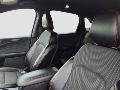 Used 2023 Ford Escape ST-Line image 18