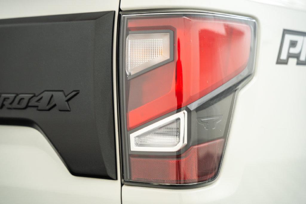 Used 2021 Nissan Titan PRO-4X w/ Pro-4x Utility Package AWD/4WD image 8