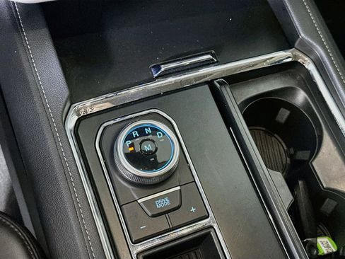 Used 2022 Ford Expedition XLT RWD image 25