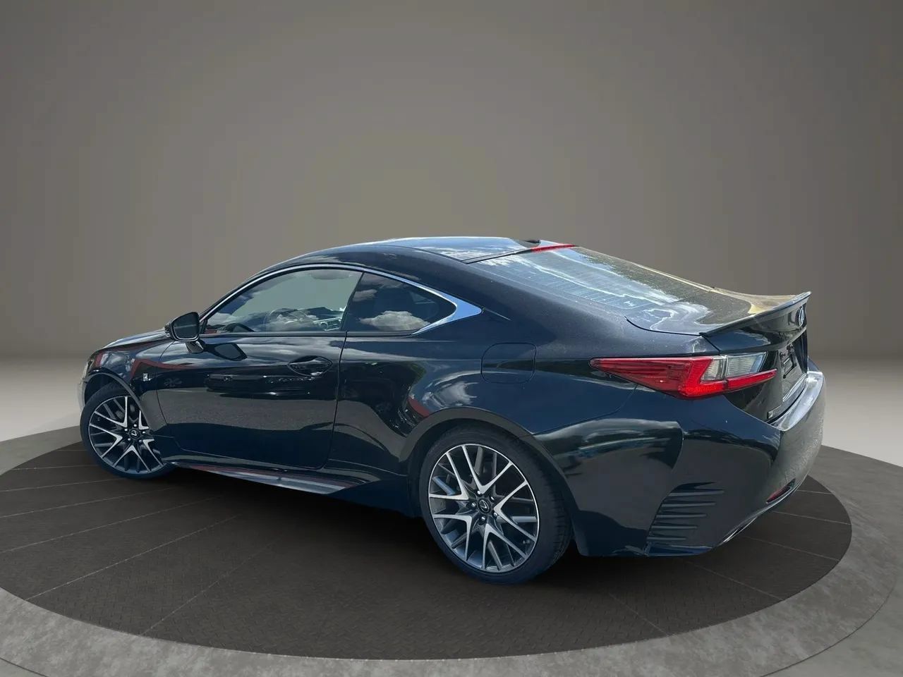 Used 2017 Lexus RC 350 F Sport RWD image 4