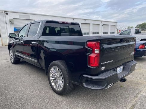 Used 2024 Chevrolet Silverado 1500 High Country AWD/4WD image 4