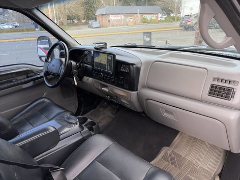 Used 2002 Ford F250 XL image 18