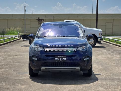Used 2019 Land Rover Discovery Sport HSE AWD/4WD image 9