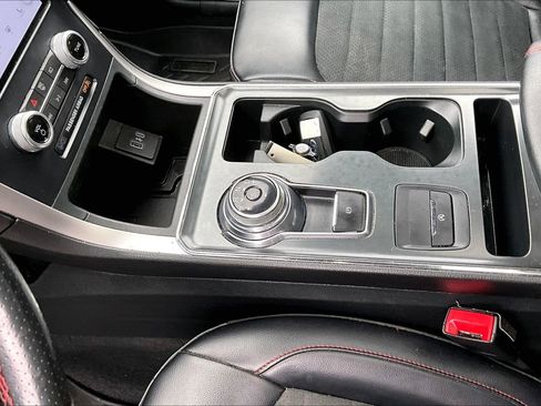 Used 2022 Ford Edge ST-Line AWD/4WD image 18