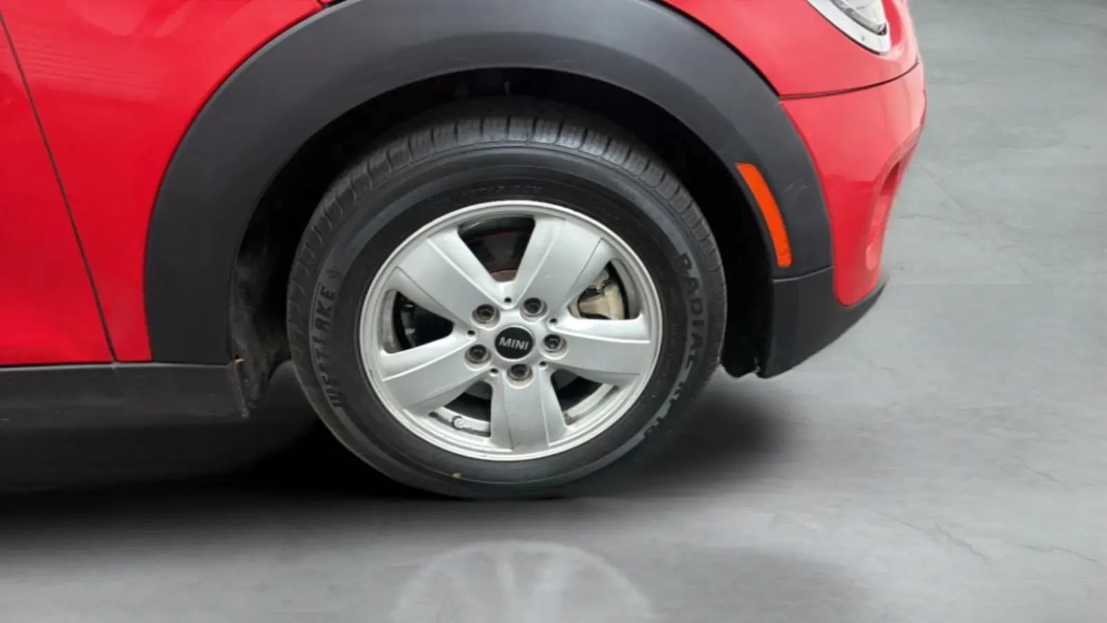 Used 2021 MINI Cooper 4-Door Hardtop FWD image 25