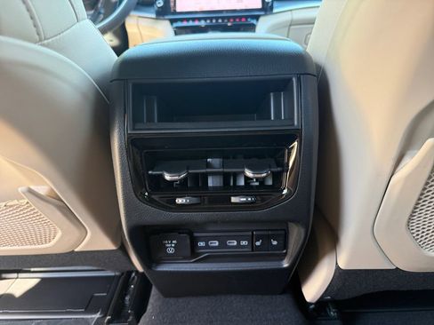 New 2026 Jeep Grand Cherokee Limited RWD image 28