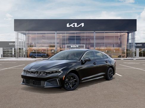 New 2026 Kia K5 LXS FWD image 2