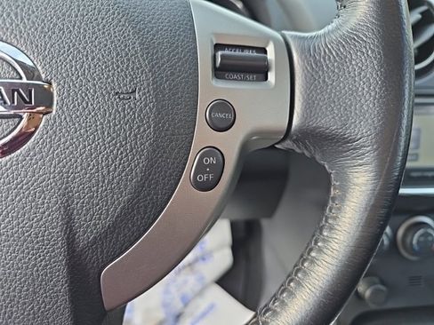 Used 2011 Nissan Rogue SV w/ SL Pkg image 12