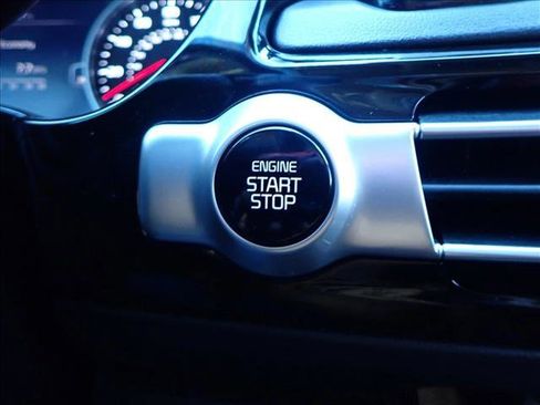 Used 2022 Kia Seltos SX w/ Sunroof Package image 23