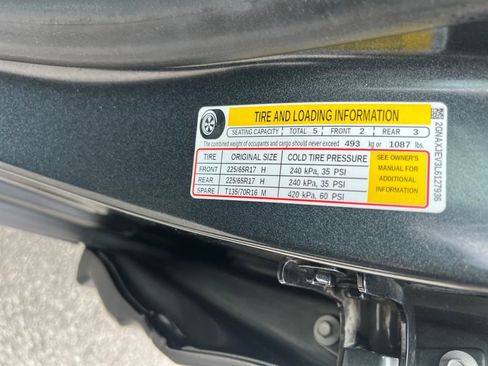 Used 2020 Chevrolet Equinox LT w/ Driver Convenience Package image 31