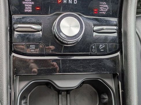 Used 2023 Jeep Grand Cherokee Overland image 29