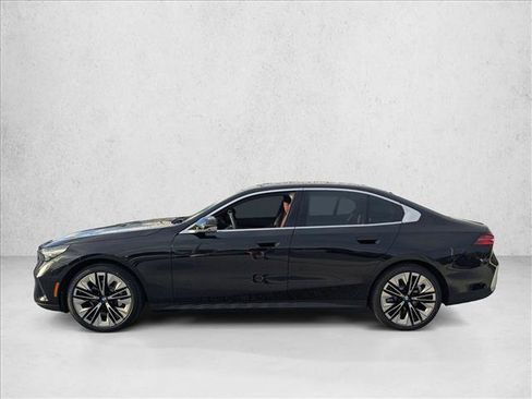 New 2026 BMW 530i RWD image 5