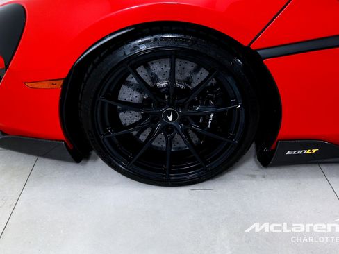 Used 2019 McLaren 600LT RWD image 24