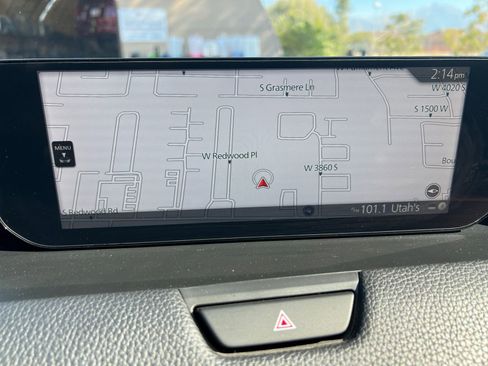 Used 2024 MAZDA CX-90 3.3 Turbo w/ Premium Package image 26