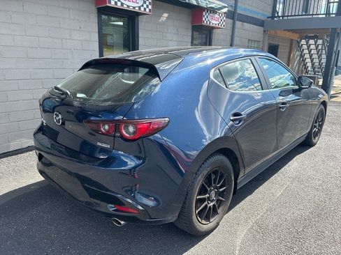 Used 2022 MAZDA MAZDA3 s image 8