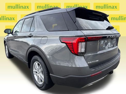 New 2026 Ford Explorer Active w/ Active Comfort Package RWD image 4