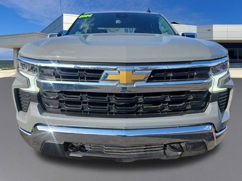Used 2024 Chevrolet Silverado 1500 LT image 9