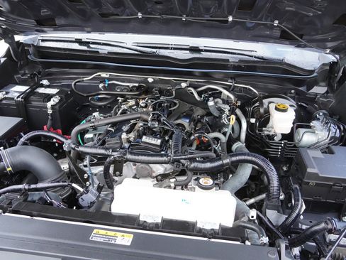 Used 2024 Toyota Tacoma TRD Off-Road image 14