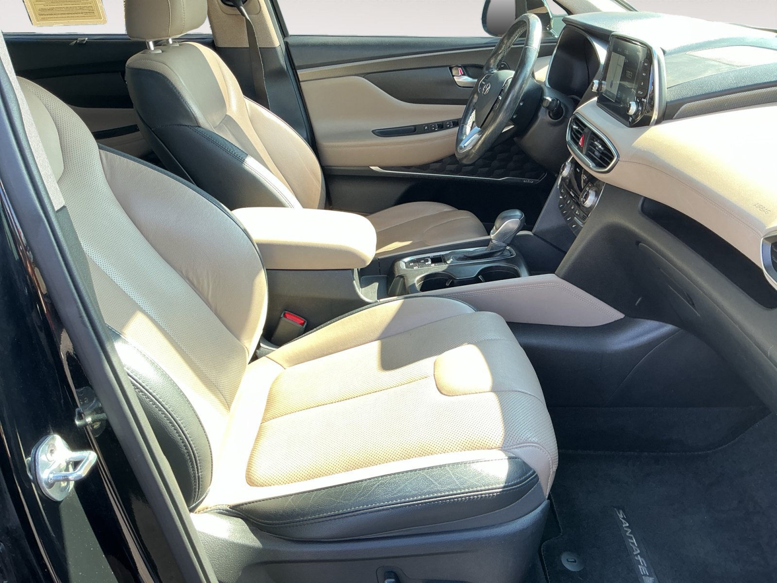 Used 2020 Hyundai Santa Fe Limited FWD image 15