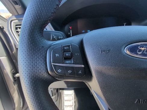 Used 2025 Ford Escape ST-Line Select image 16