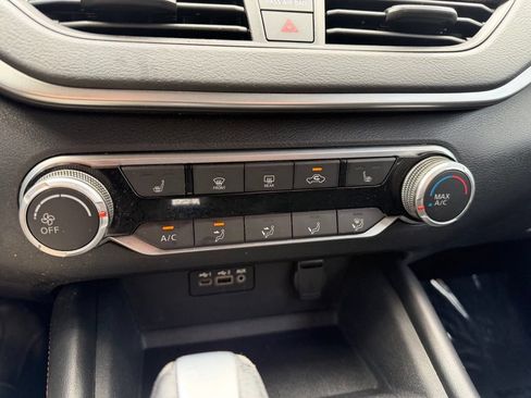 Used 2021 Nissan Altima 2.5 SR w/ SR Premium Package FWD image 21