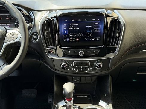 Used 2023 Chevrolet Traverse RS w/ LPO, Floor Liner Package FWD image 18