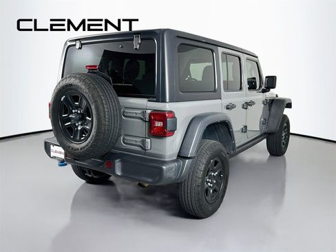 Used 2022 Jeep Wrangler Unlimited Rubicon 4xe w/ Dual Top Group AWD/4WD image 7