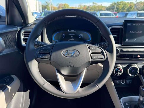 New 2026 Hyundai Venue SEL FWD image 11