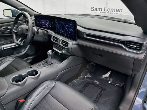 Used 2025 Ford Mustang GT Premium RWD image 28